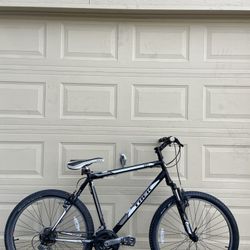 Trek 820 Mountain Bike – 21” Frame - Bicycle Aluminium 21speed