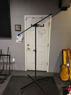 Super tall onstage microphone stand