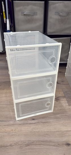 Shoe box