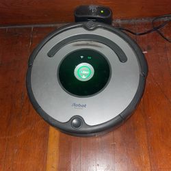 iRobot Roomba 677
