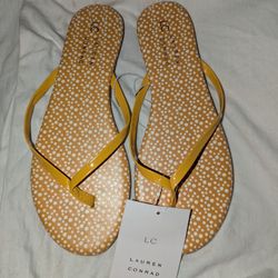 LC Lauren - Flat Sandals, Size 7