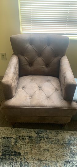 Aliyah 28” Wide Chair
