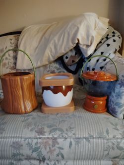 Food containers / popcorn buckets  from target set of three brand new with tags