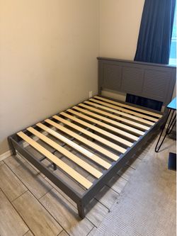 Bed  Frame Set Full Size Like New