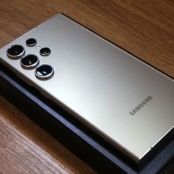 Samsung S22 Unlocked Just From 329$