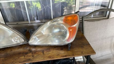 2nd Gen Honda CRV Headlights