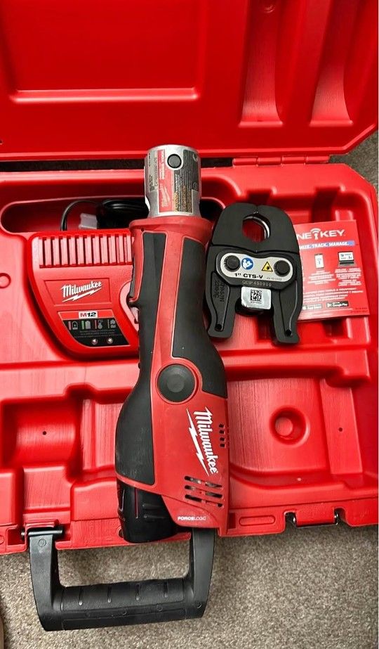 Milwaukee
M12 Cordless Press Tool Kit