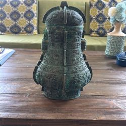 China Shang Dynasty Bronze Ware Beast Face Twin Ear Bottle Vase 