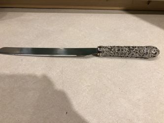 New. Cake knife with crystal handle
