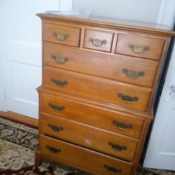 Dresser.