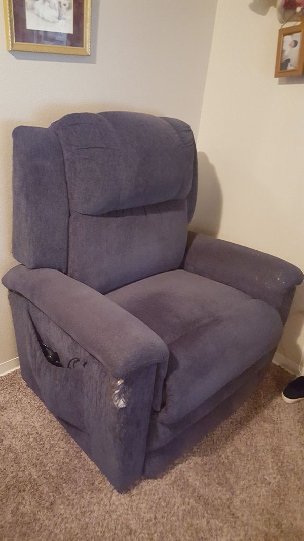 Lazy Boy Easy Riser lift reclincer for Sale in Kent, WA