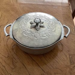 Aluminum Everlast serving piece & aluminum water pitcher