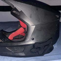 V1 Fox Racing Helmet