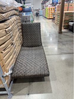 Set of 2 Woven chaise lounge chairs