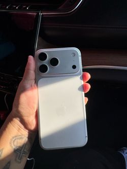 iPhone 17’pro max don’t work!