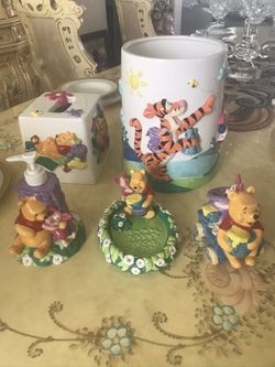 Disney Winnie The Pooh 5 Pc Kids Bathroom Set