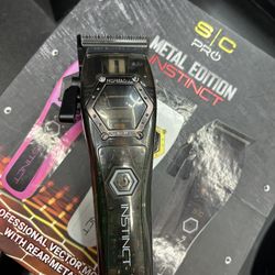 Instinct SC Pro – Metal Edition Clippers (Like New)