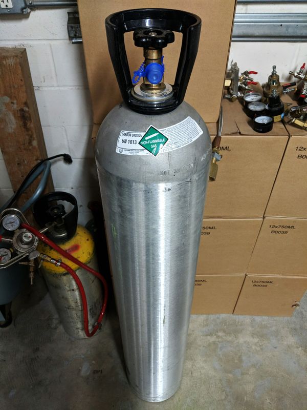 50 lbs Aluminum Co2 Tank Filled, Sealed, like NEW for Sale in Upland
