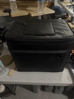 Insulated lunch box/cooler