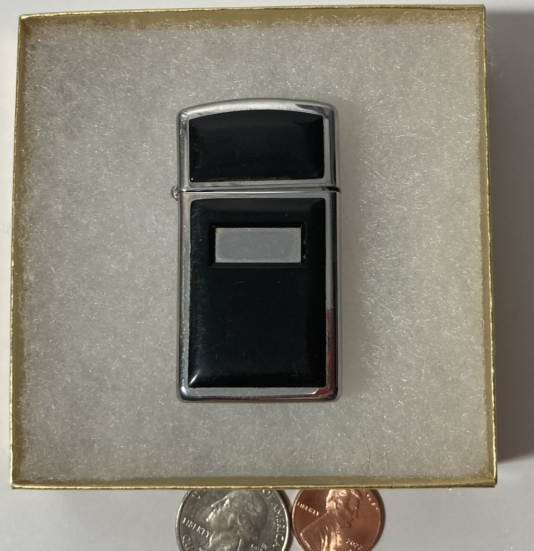 Vintage Zippo Lighter Black And Silver Design