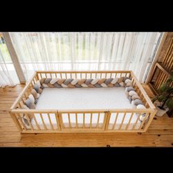 SignaturedWood Charlotte Cylindrical - Montessori, Floor Bed