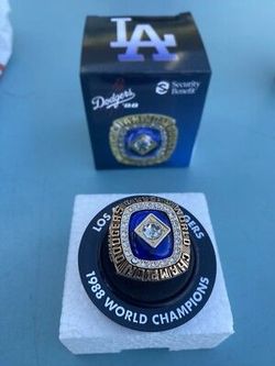 LA Dodgers 1988 Tommy Lasorda World Champions Replica Ring