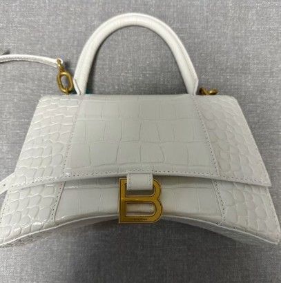 Crossbody handbag
