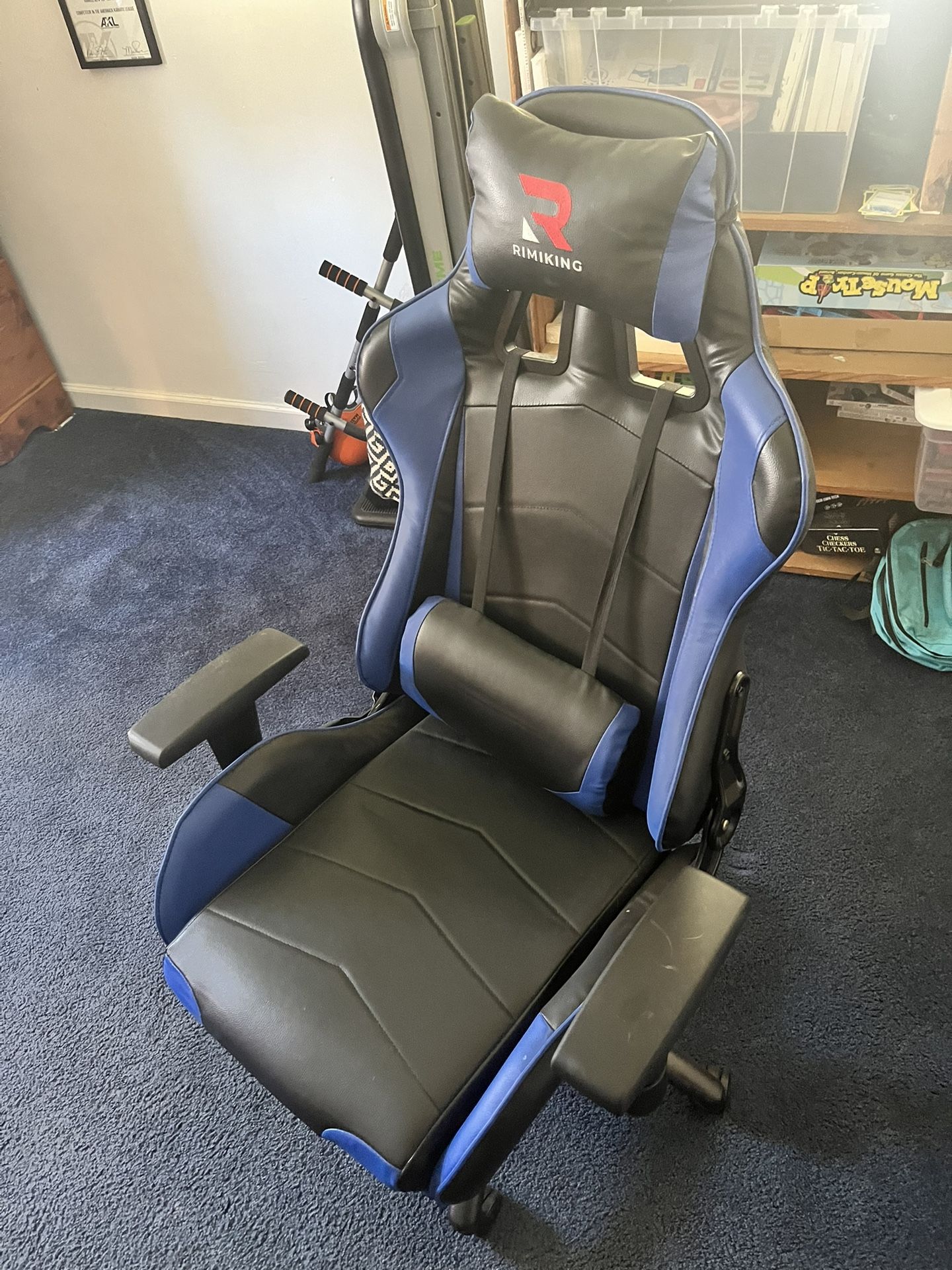 RIMKING GAMING CHAIR