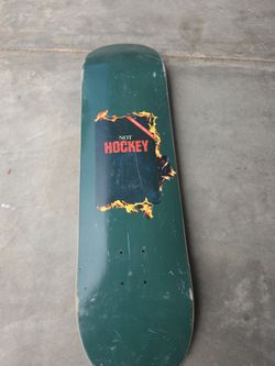 Expensive  Hockey skate new board  100