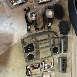 Ford F250 Interior Exterior Pieces 2008