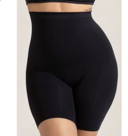 Shapewear (two pieces)
