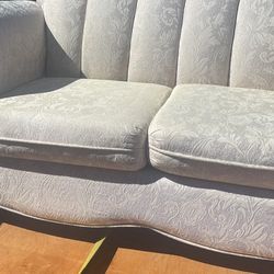 Loveseat 
