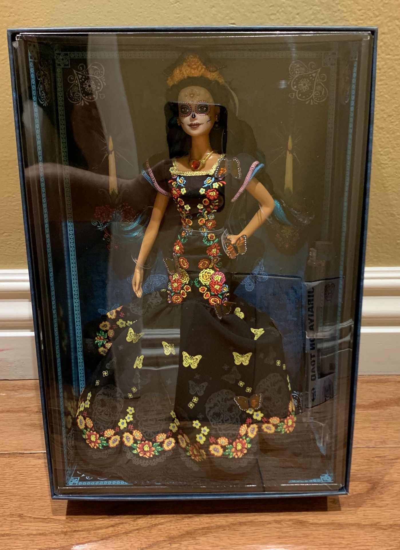 Barbie Dia De Los Muertos - Day of The Dead Doll In Hand