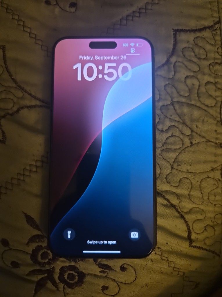 I Phone 15 Pro Max No Sim Restrictions, Unlocked, Any Carrier,256gb Gray Color