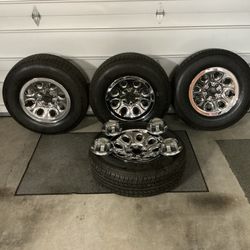 Set of four 265 70 17 Bridgestone 684ll H/T tires