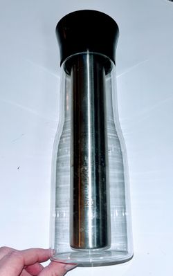 750ml Glass Houdini Wine Chiller Carafe