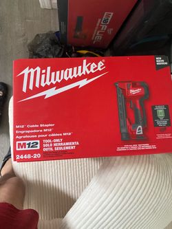 M12 12-Volt Lithium-Ion Cordless Cable Stapler