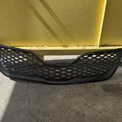 2010-2011 TOYOTA CAMRY SE GRILLE OEM