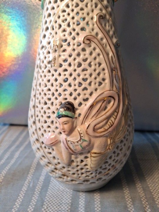VERY UNIQUE LOOKING VINTAGE ASIAN VASE WITH LOTS OF GOLD TRIM SUPER NICE