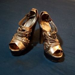 Woman's High heel 7