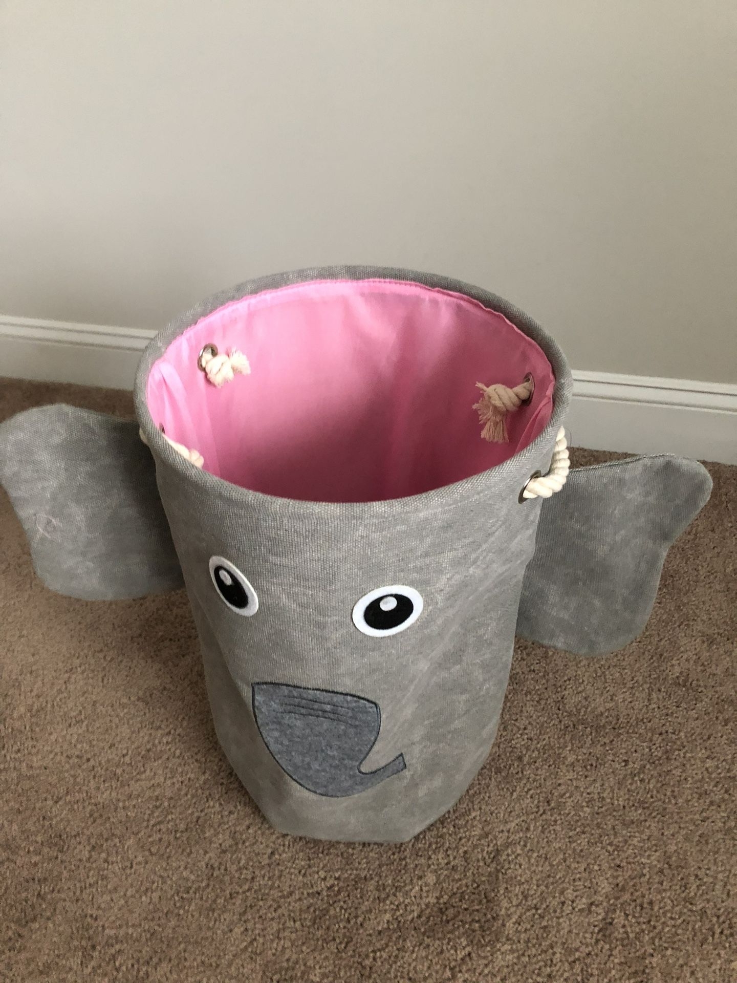 Girls Baskets Elephant & Cat