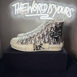 High Top Luxury Converse Size 12