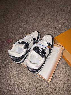 Men shoes size 10
