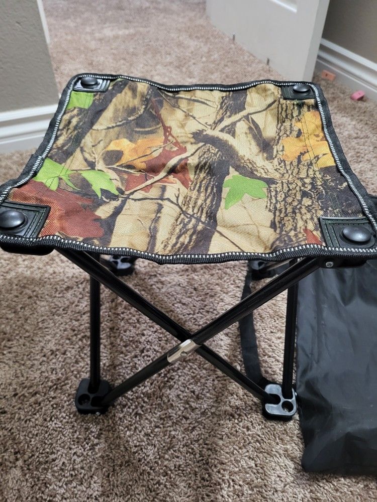 Folding Camping Chair Outdoor Travel Fishing Camping Picnic Beach Stool Camping Chair Folding Chairs Foldable