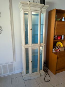 Display Cabinet