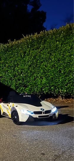 BMW i8 Ride-On Toy Car