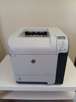 HP LaserJet Enterprise 600 M601dn — Duplex Network monochrome Laser Printer, Low Use, Toner 100%