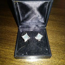 14k white gold 1ct blue/white diamond earrings