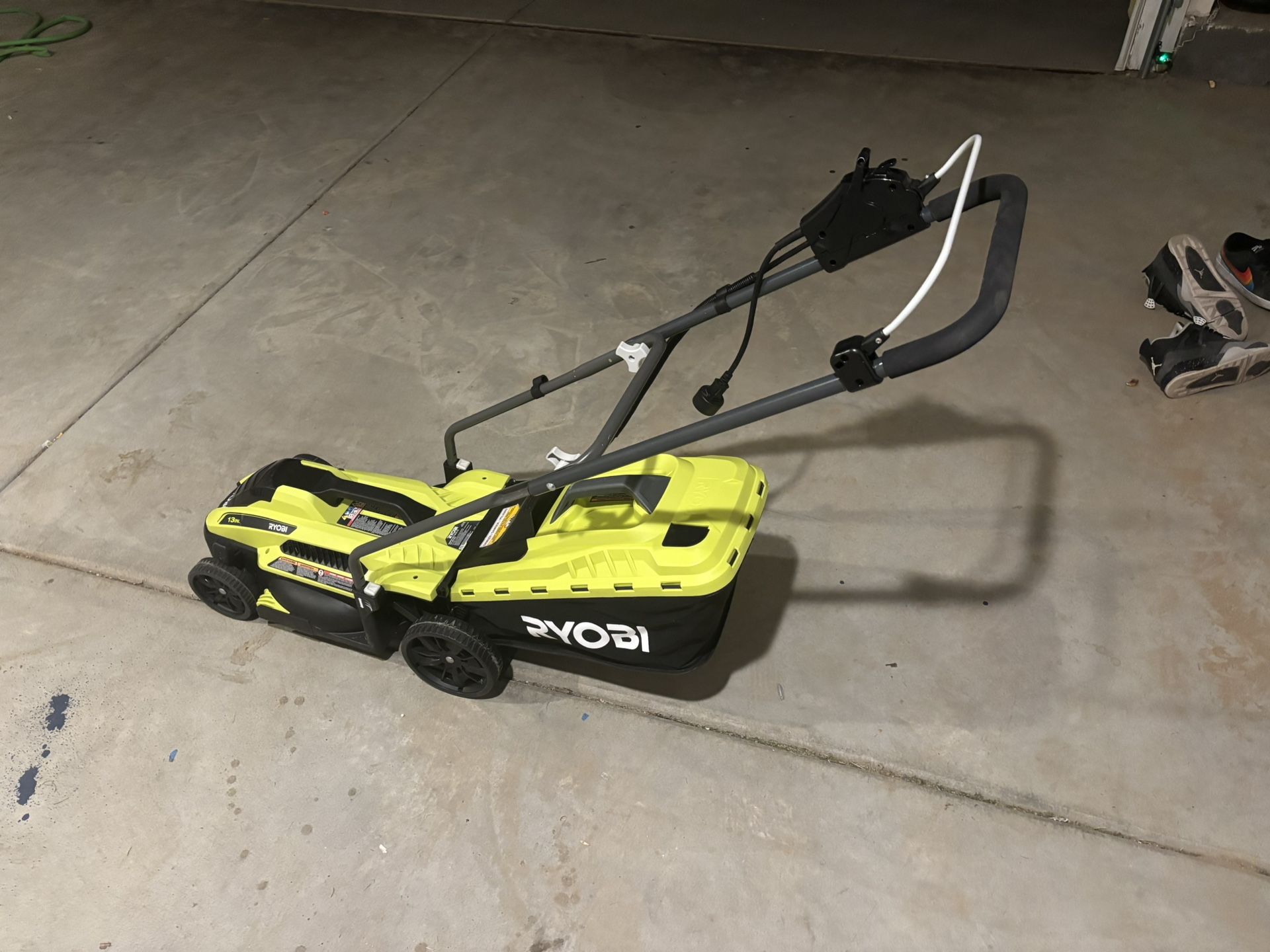 13 in. 11 Amp Corded Electric Walk Behind Push Lawn Mower