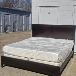 King Bed 